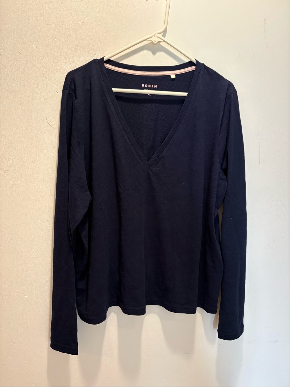 Boden Navy long sleeved tee